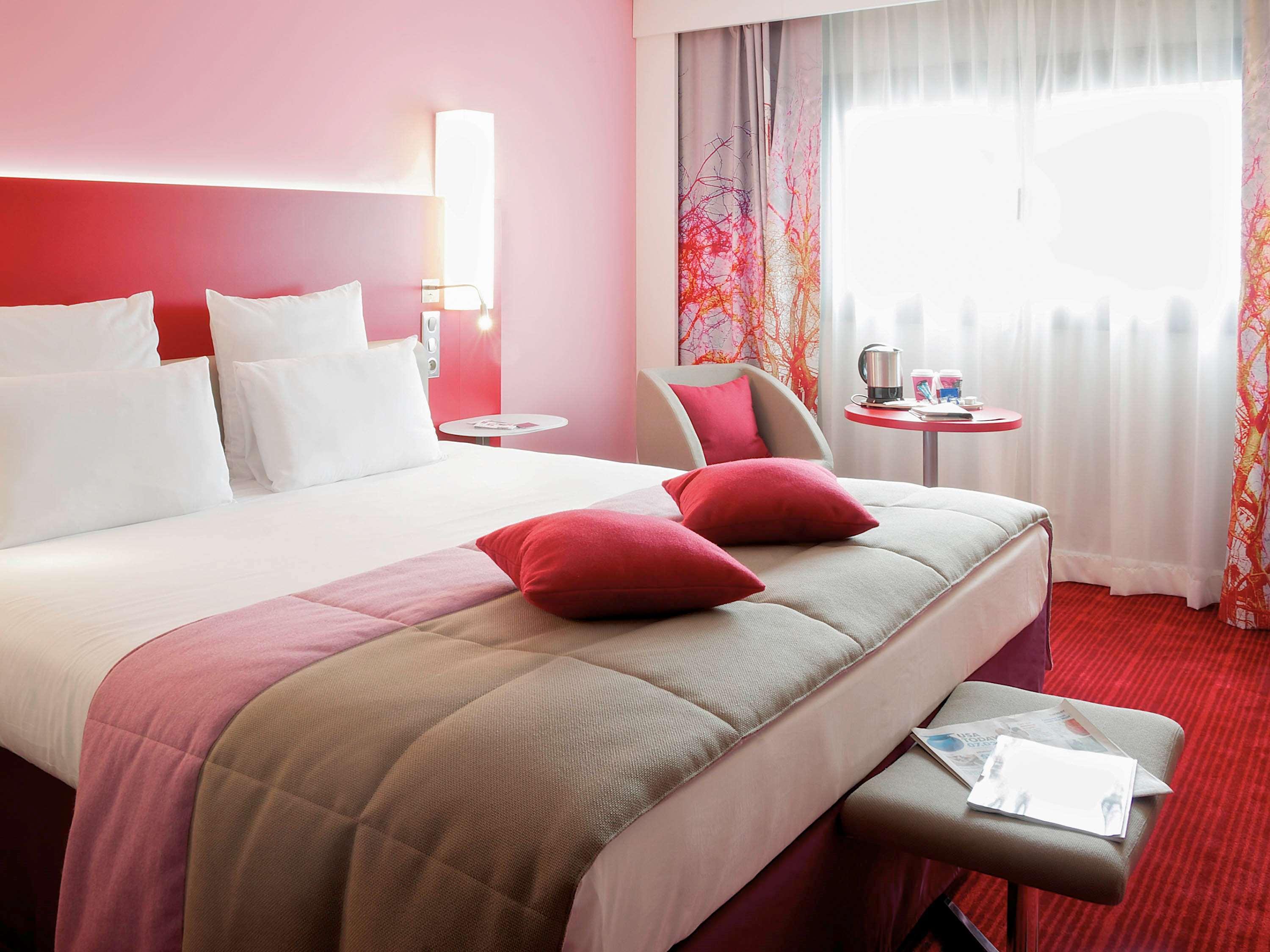 Mercure Paris Montmartre Sacre Coeur Exterior photo