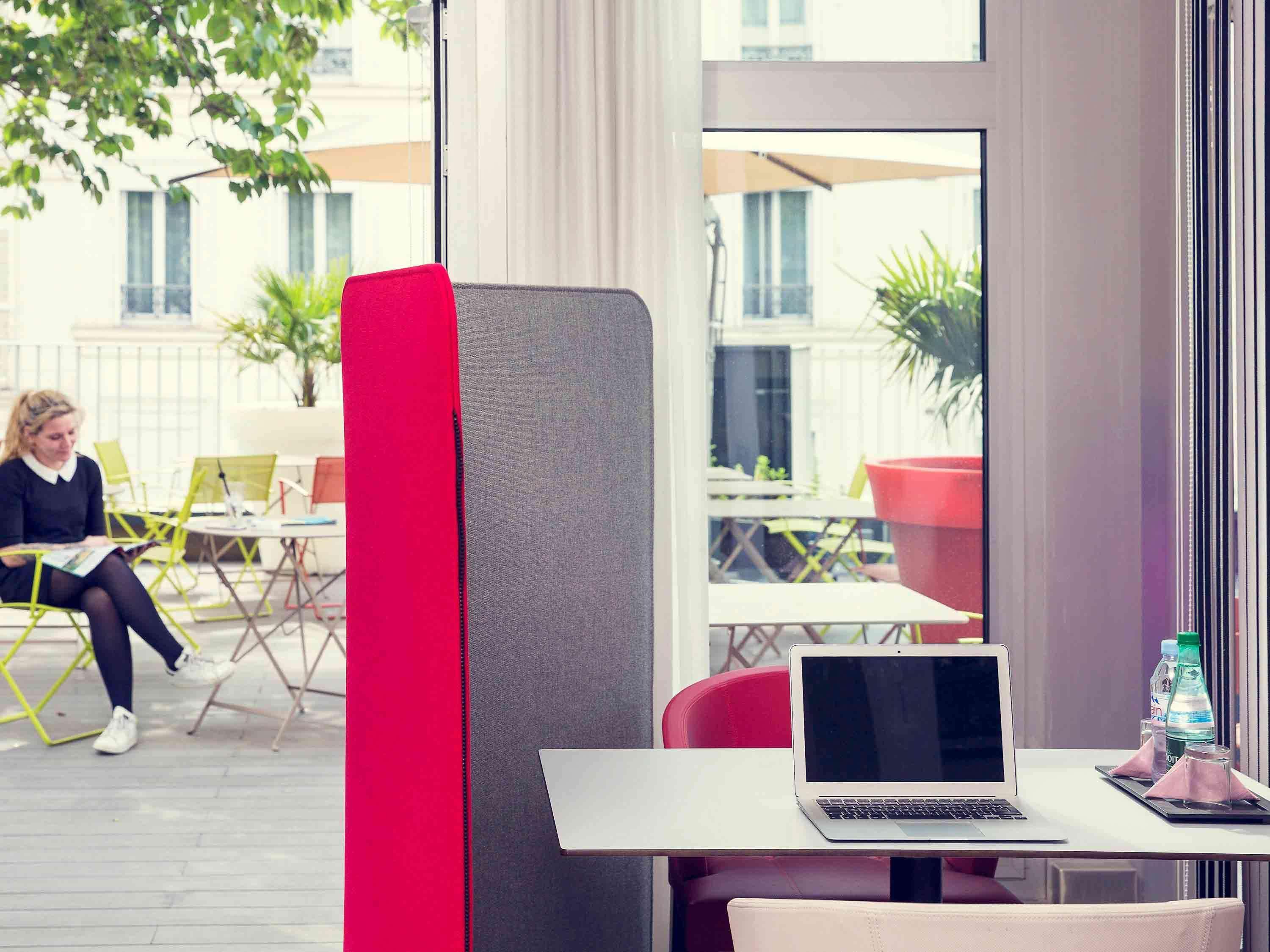 Mercure Paris Montmartre Sacre Coeur Exterior photo