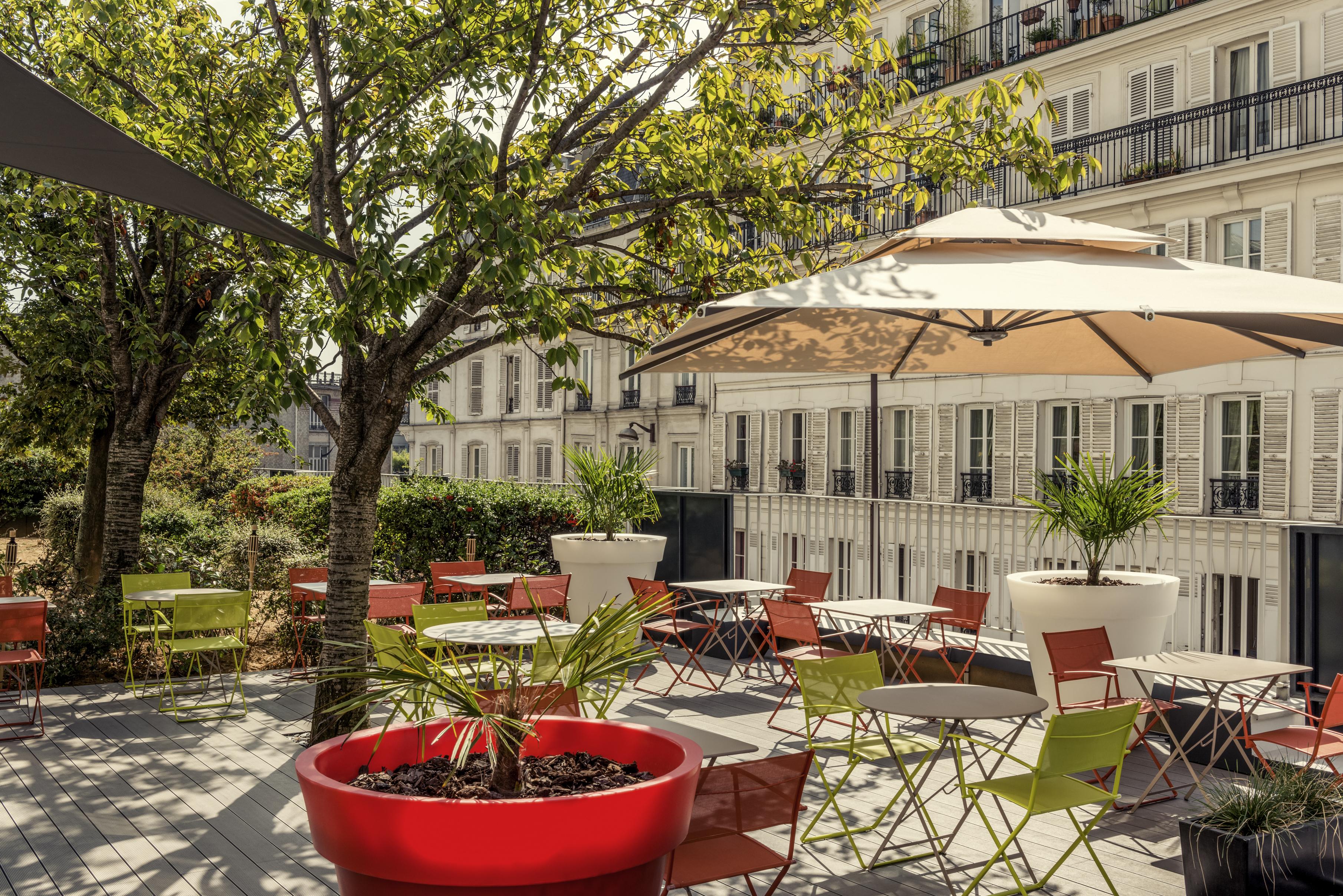 Mercure Paris Montmartre Sacre Coeur Exterior photo